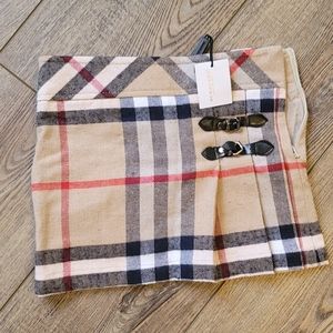 Burberry children 4Y